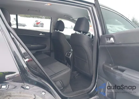 2022 Kia Sportage Lx z USA, uszkodzony, nr VIN KNDPMCAC0N7006991